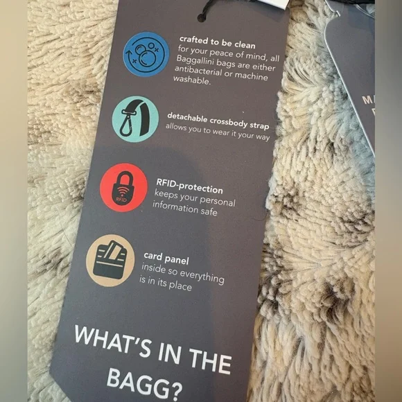 Baggallini triple zip belt bag - Picture 8 of 8